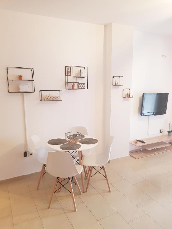 Magenta Ruby #free Parking#!! Thessaloniki